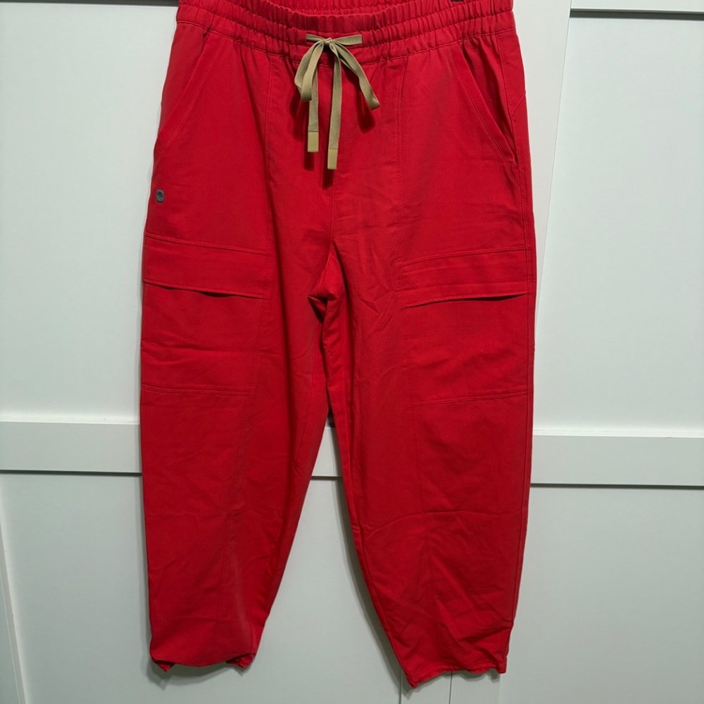 Figs Scrub Pants - Hibiscus, Giuliana Relaxed, Size L - Picture 2 of 2
